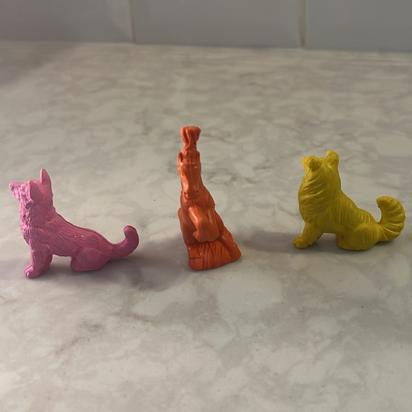 3 Diener Colorful dogs and horse 3 Erasers  Animal Mini Figure Collectable Vtg - Picture 3 of 8